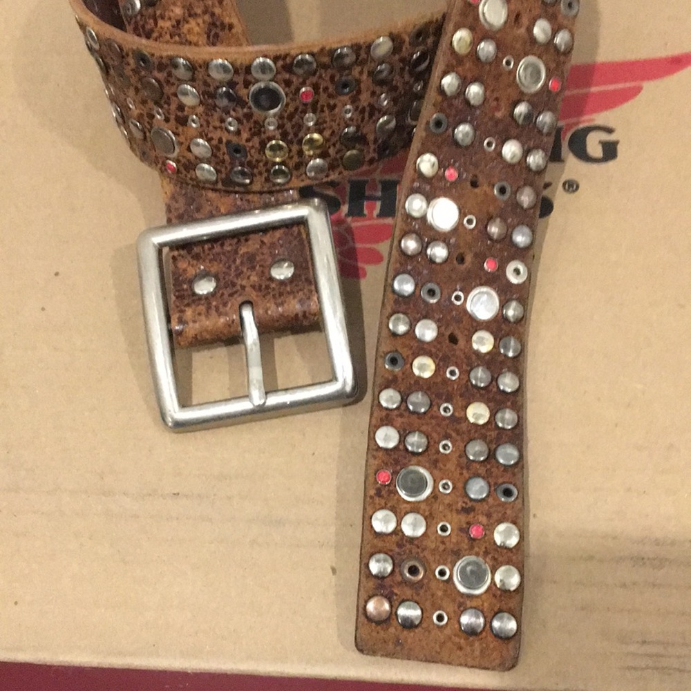 Decorative leather belt